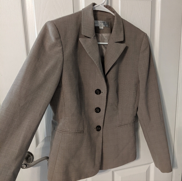 Tahari Arthur S‎ Levine Greige Button Front Collared Blazer Size 8 Petite *Flaw* - Picture 1 of 8